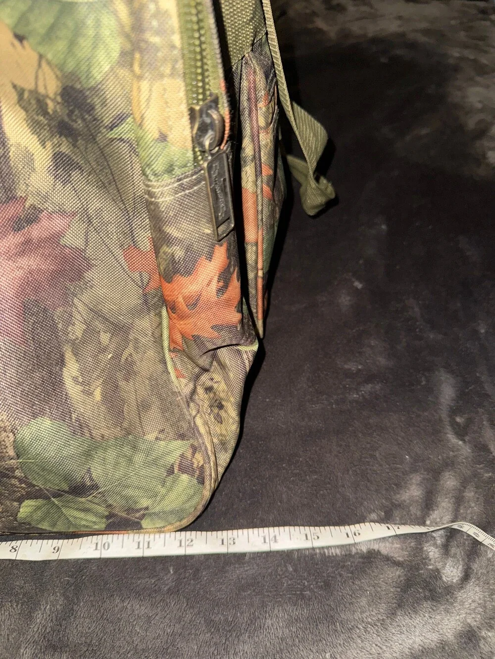 NWOT Magnum Camouflage Duffle Bag with Multiple Zippered Compartments